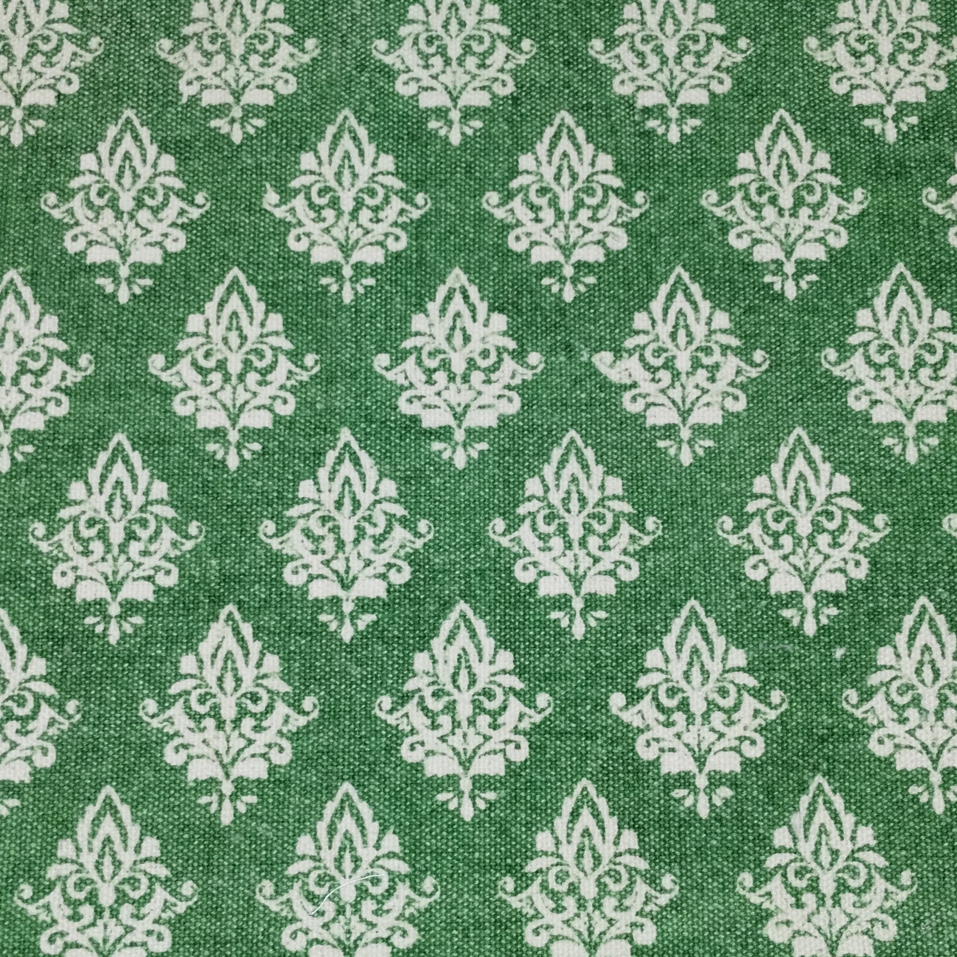 19" Set of Four Green And Cream Geometric Medallion Cotton Placemats-8