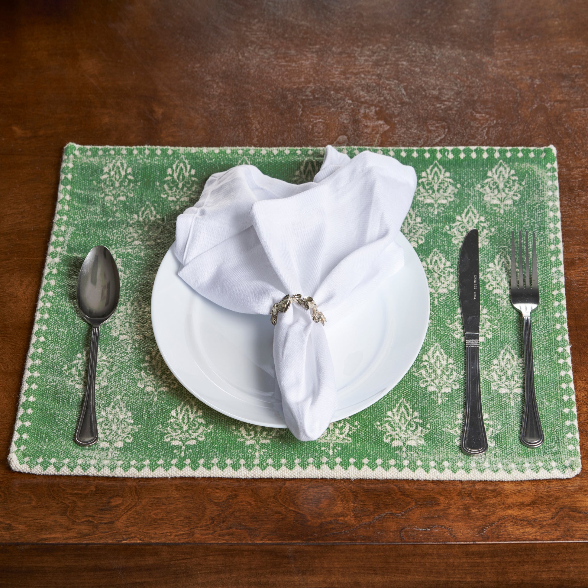 19" Set of Four Green And Cream Geometric Medallion Cotton Placemats-6
